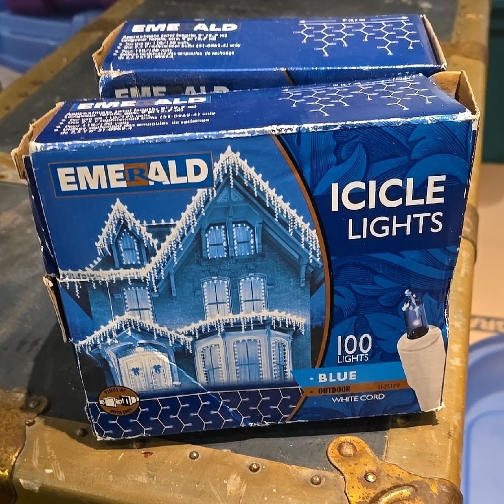 Never Used! Emerald Blue Icicle Lights (2 Boxes Incl)